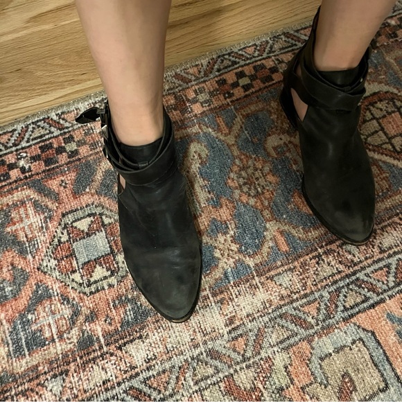 Jeffrey Campbell Everly cut out bootie - Picture 5 of 7